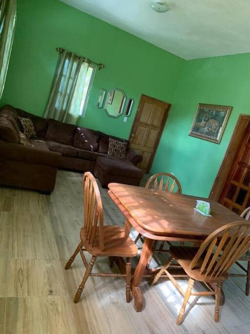 Banyan Rose Apartment Orange Walk Town Exterior photo